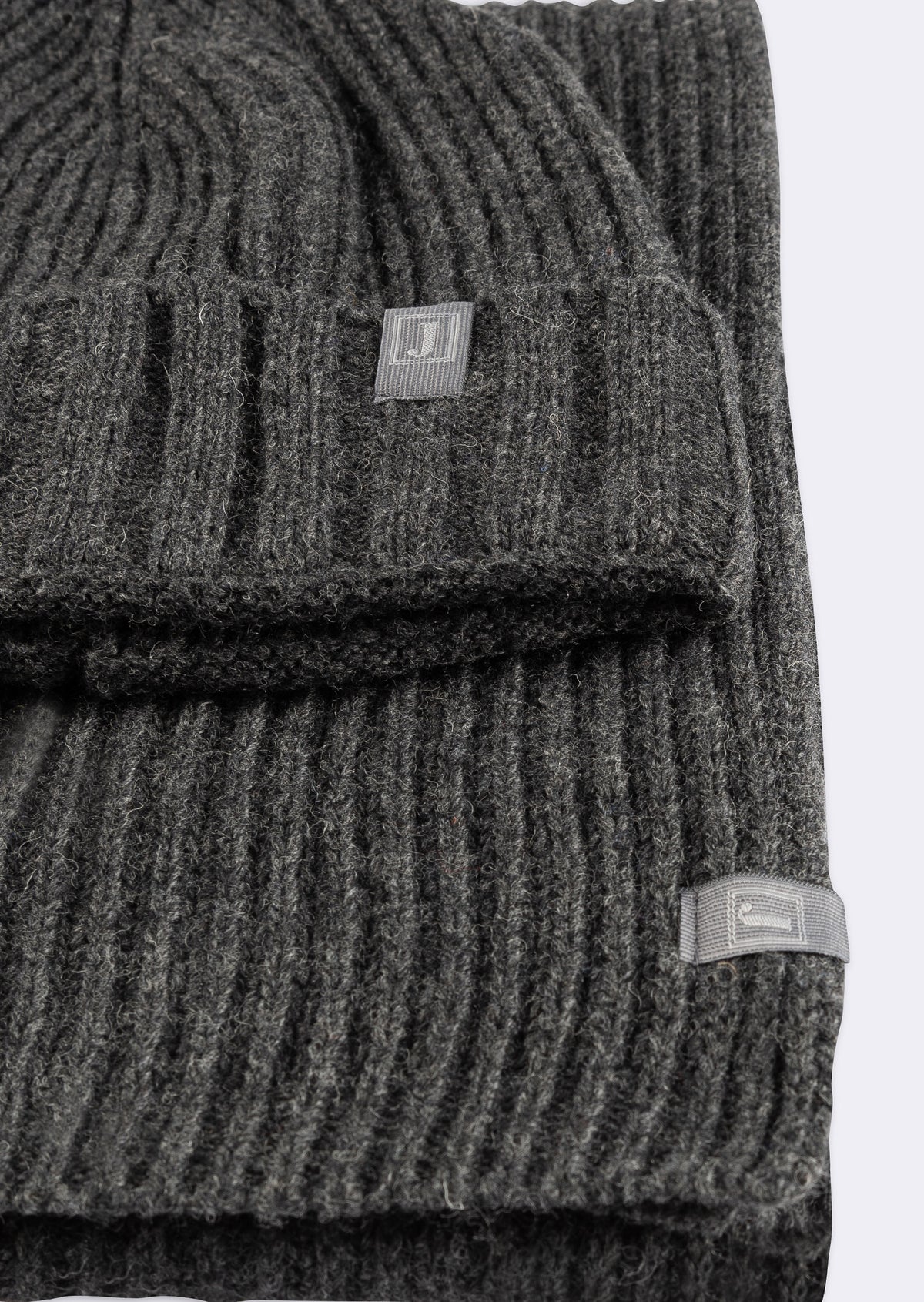 Anthracite Scarf & Beanie Set